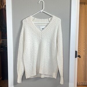Aerie Women's V-Neck Cream Sweater